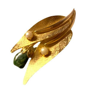 Leafs Pearls and Jade Gold Tone Brooch